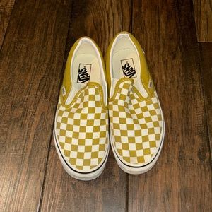 like new checkered vans